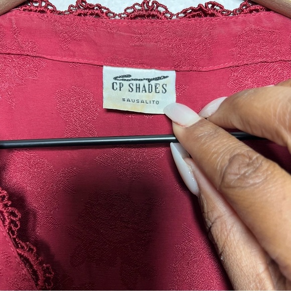 CP Shades Women Button Down Top Medium Wine Red Jacquard Lace Trim Whymsigoth - Picture 3 of 11